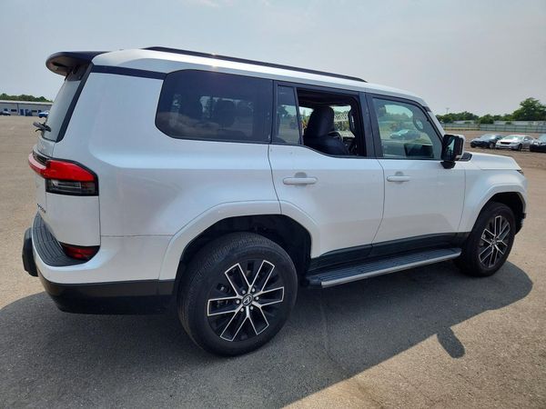 2024 LEXUS GX 550