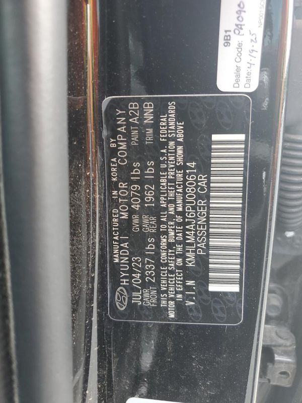 2023 HYUNDAI ELANTRA Blue