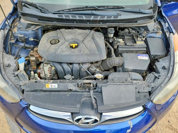 2013 HYUNDAI ELANTRA