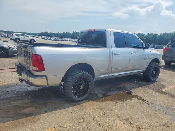 2015 RAM 1500 SLT QUAD CAB 4X2