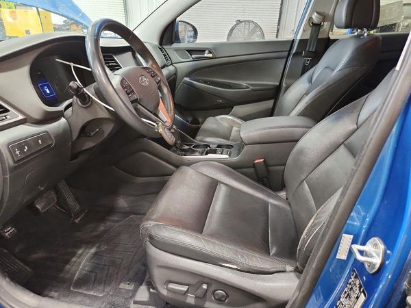 2017 HYUNDAI TUCSON