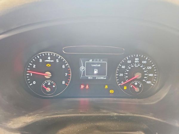 2018 KIA SORENTO L, LX