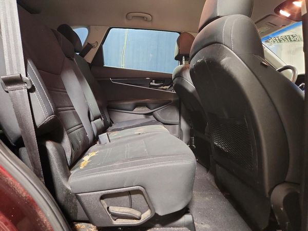 2018 KIA SORENTO L, LX