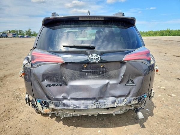 2018 TOYOTA RAV4 Adventure/XLE