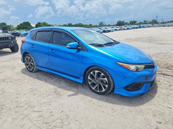 2017 TOYOTA COROLLA — Passenger 3/4