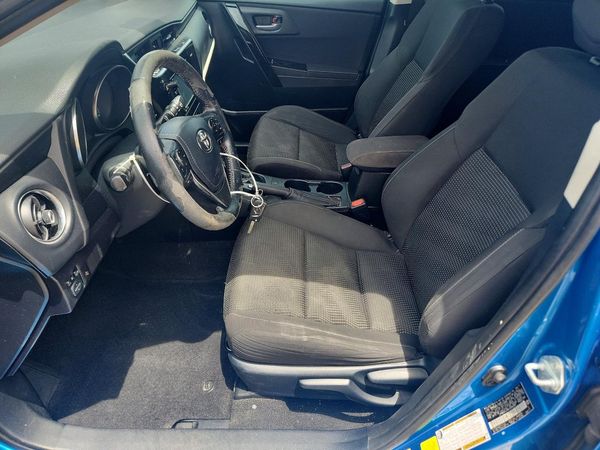 2017 TOYOTA COROLLA — DENT