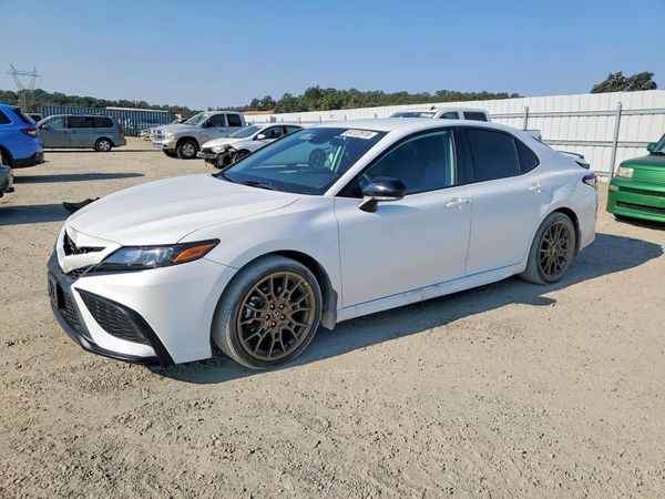 2023 TOYOTA CAMRY