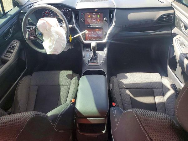 2021 SUBARU OUTBACK Base