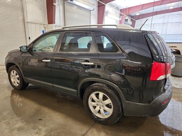 2013 KIA SORENTO Base / LX