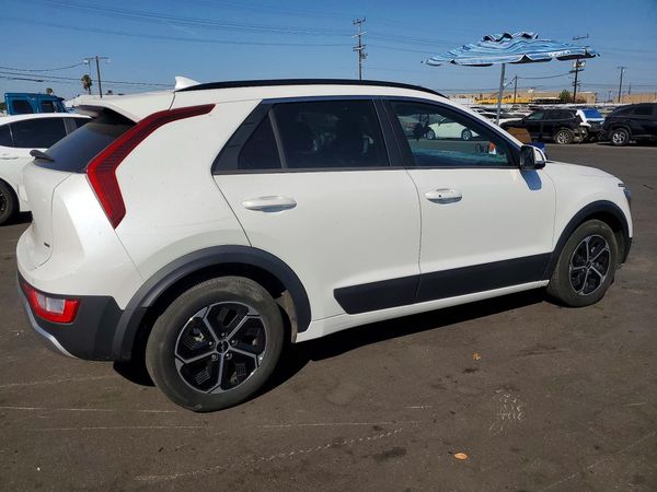 2025 KIA NIRO