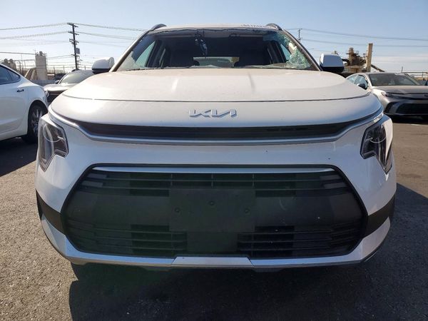 2025 KIA NIRO