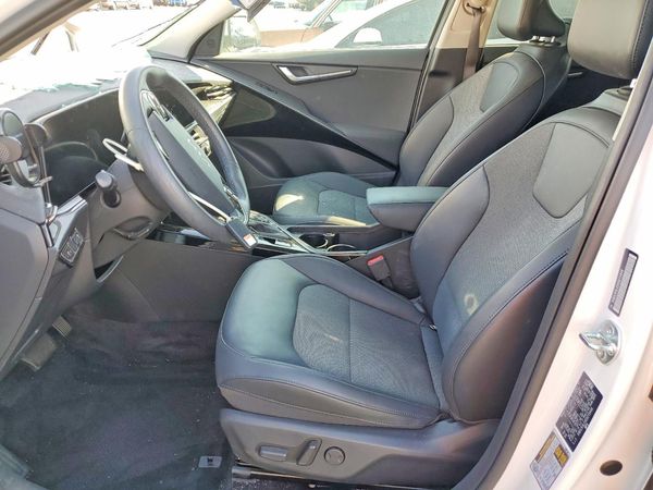 2025 KIA NIRO