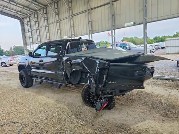 2016 TOYOTA TACOMA