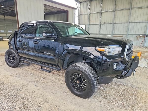 2016 TOYOTA TACOMA