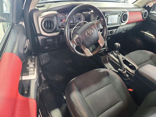 2016 TOYOTA TACOMA