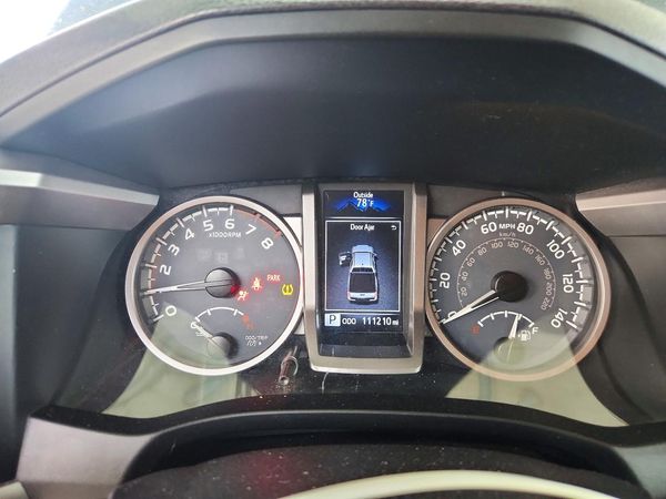 2016 TOYOTA TACOMA