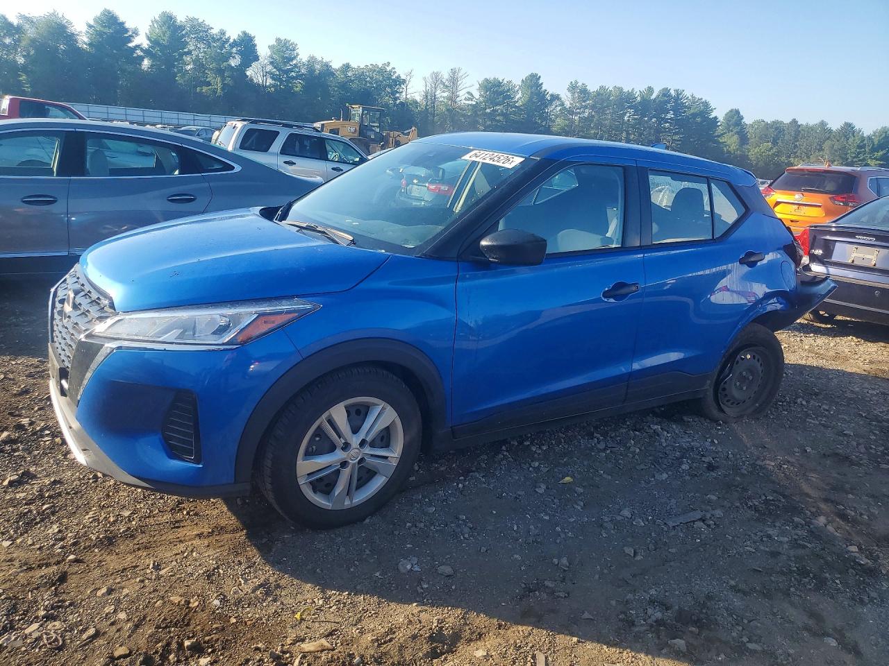 2024 NISSAN KICKS