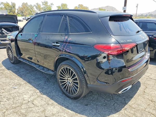 2024 MERCEDES-BENZ GLC