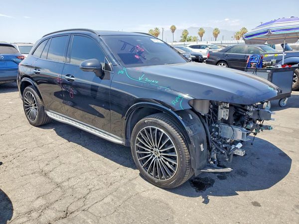 2024 MERCEDES-BENZ GLC