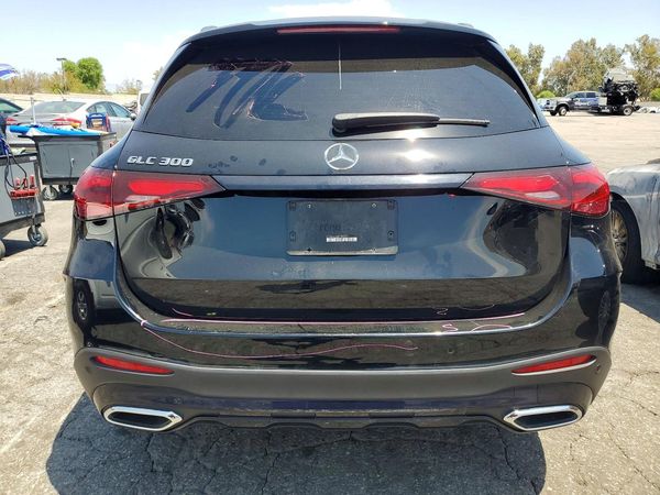 2024 MERCEDES-BENZ GLC