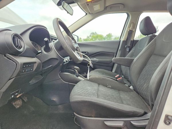 2021 NISSAN KICKS S