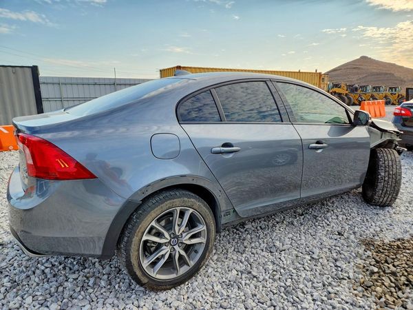 2016 VOLVO S60 CROSS COUNTRY