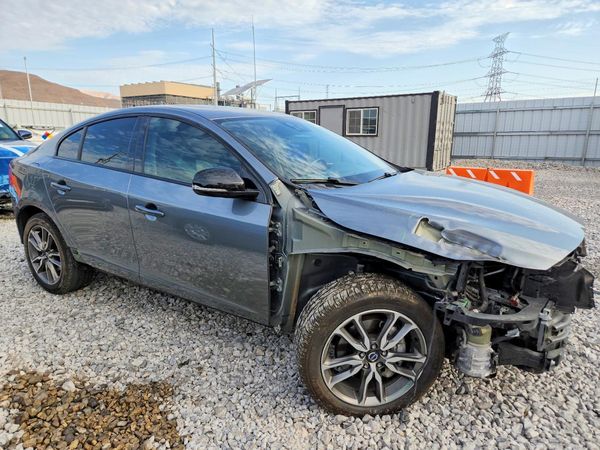 2016 VOLVO S60 CROSS COUNTRY