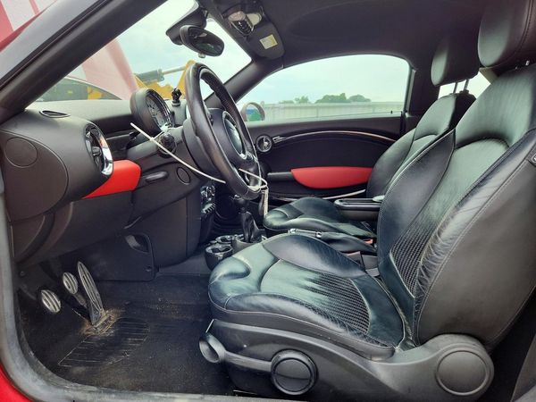 2012 MINI COOPER COUPE