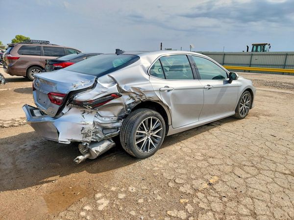 2023 TOYOTA CAMRY