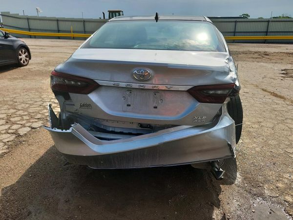 2023 TOYOTA CAMRY