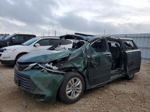 2026 TOYOTA SIENNA Limited — Front 3/4