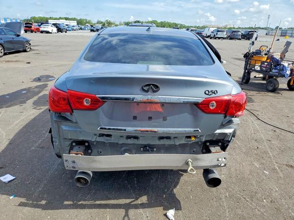 2015 INFINITI Q50