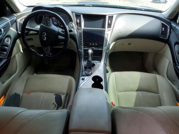 2015 INFINITI Q50