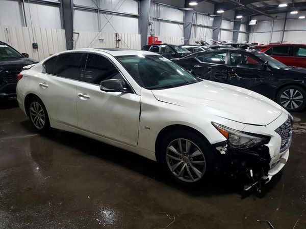 2017 INFINITI Q50