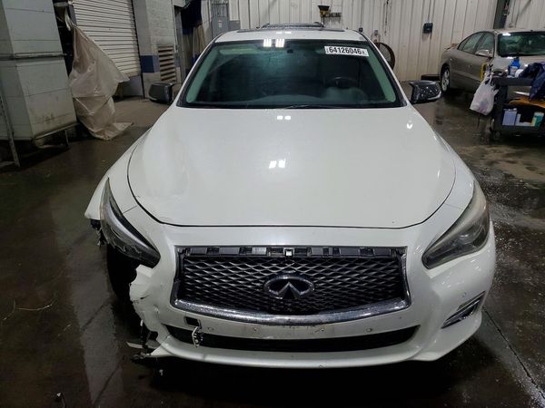 2017 INFINITI Q50