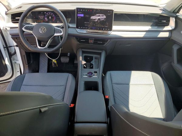 2026 VOLKSWAGEN TIGUAN 4Motion SE