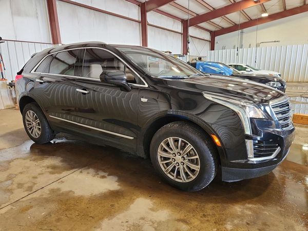 2017 CADILLAC XT5 Luxury