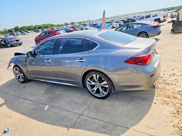 2015 INFINITI Q70L