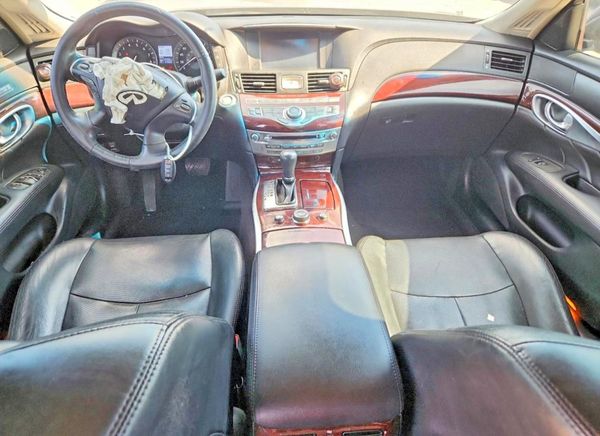 2015 INFINITI Q70L