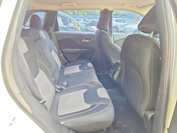 2014 JEEP CHEROKEE Sport