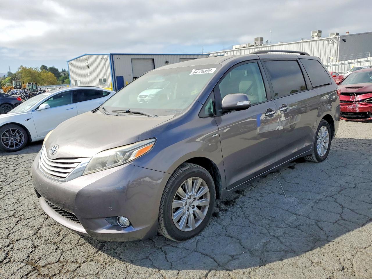 2016 TOYOTA SIENNA
