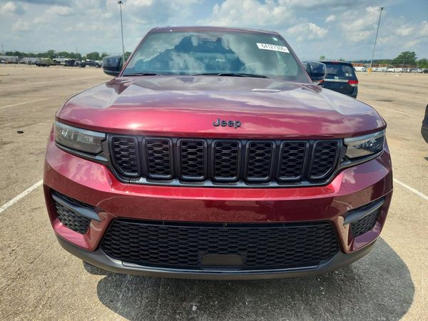 2025 JEEP CHEROKEE Laredo, Altitude