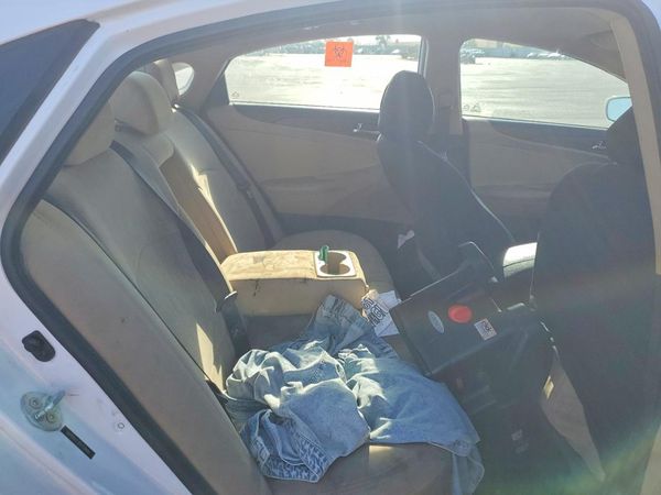 2013 HYUNDAI SONATA