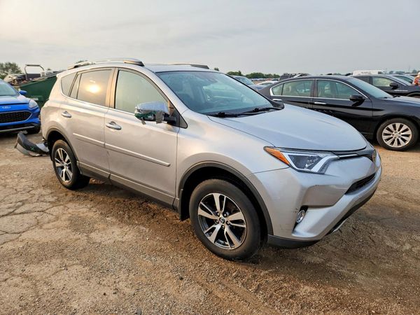 2018 TOYOTA RAV4 Adventure/XLE