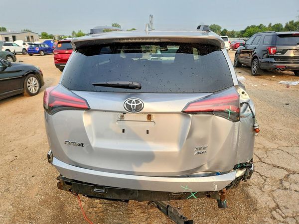 2018 TOYOTA RAV4 Adventure/XLE