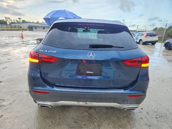 2021 MERCEDES-BENZ GLA-CLASS GLA250 — DIRR