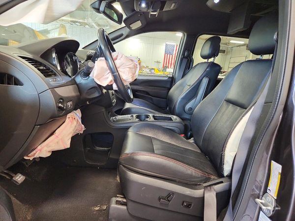 2020 DODGE CARAVAN GT — DENT
