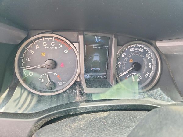 2016 TOYOTA TACOMA