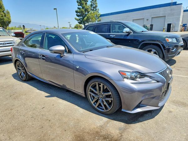 2016 LEXUS IS 200t