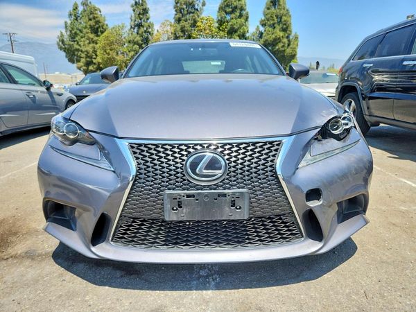 2016 LEXUS IS 200t